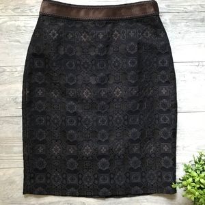 Saks Fifth Avenue Lace Bocade Skirt Size 2